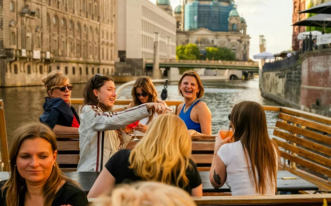 Berlin Spree River Evening Lights & Sunset Cruise Image 2