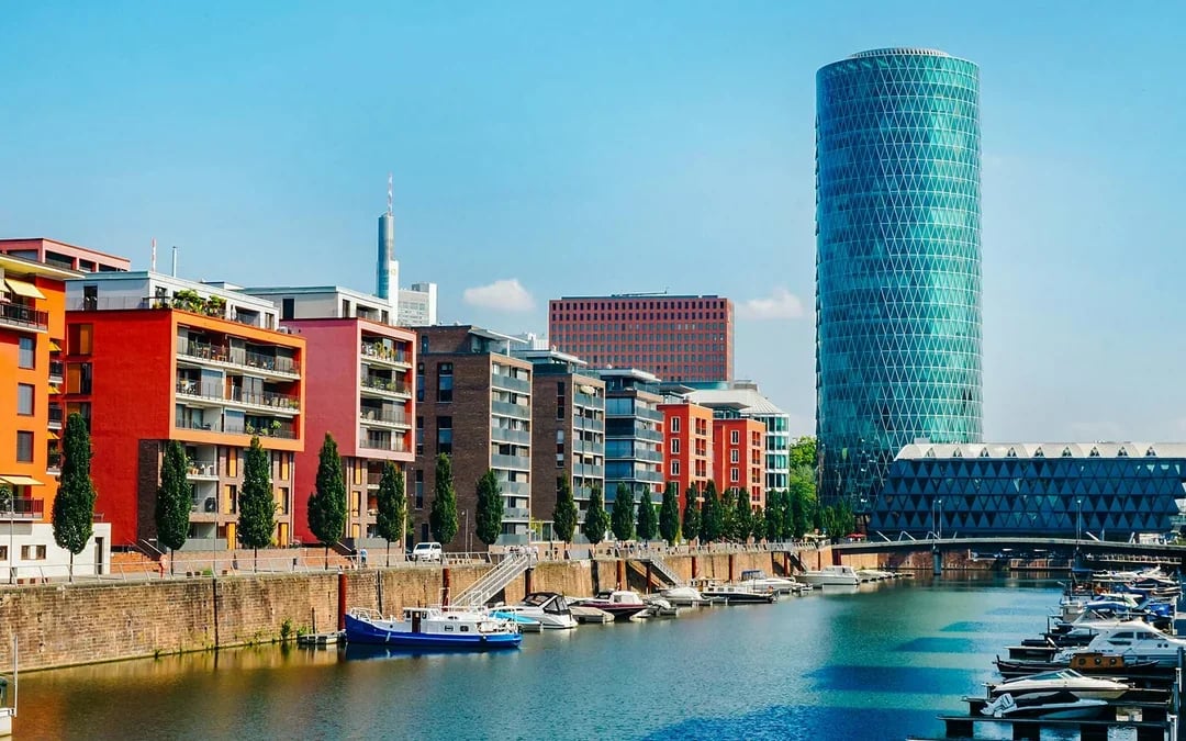 Berlin Spree River West Harbour or East-Side Sightseeing Cruise Image 6