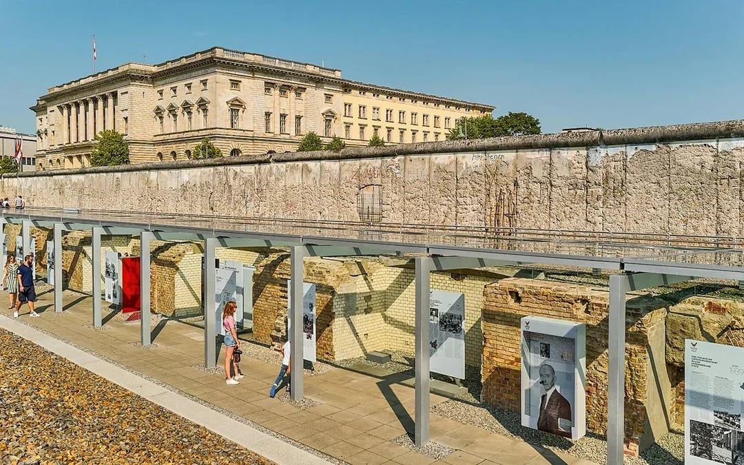 Berlin Wall on Bernauer Strasse Guided Tour Image 2