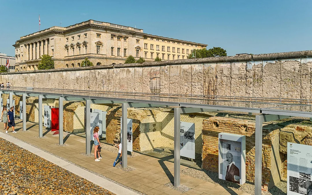 Berlin Wall on Bernauer Strasse Guided Tour Image 2
