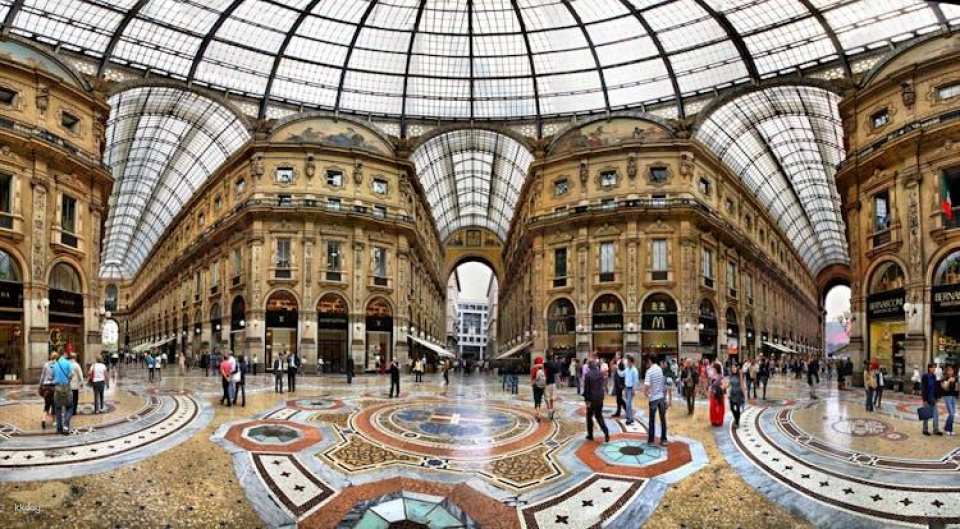 Best of Milan and Last Supper semi-private tour from Duomo