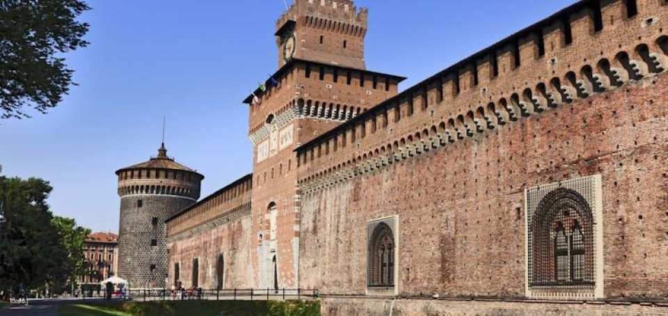 Best of Milan and Last Supper semi-private tour from Duomo