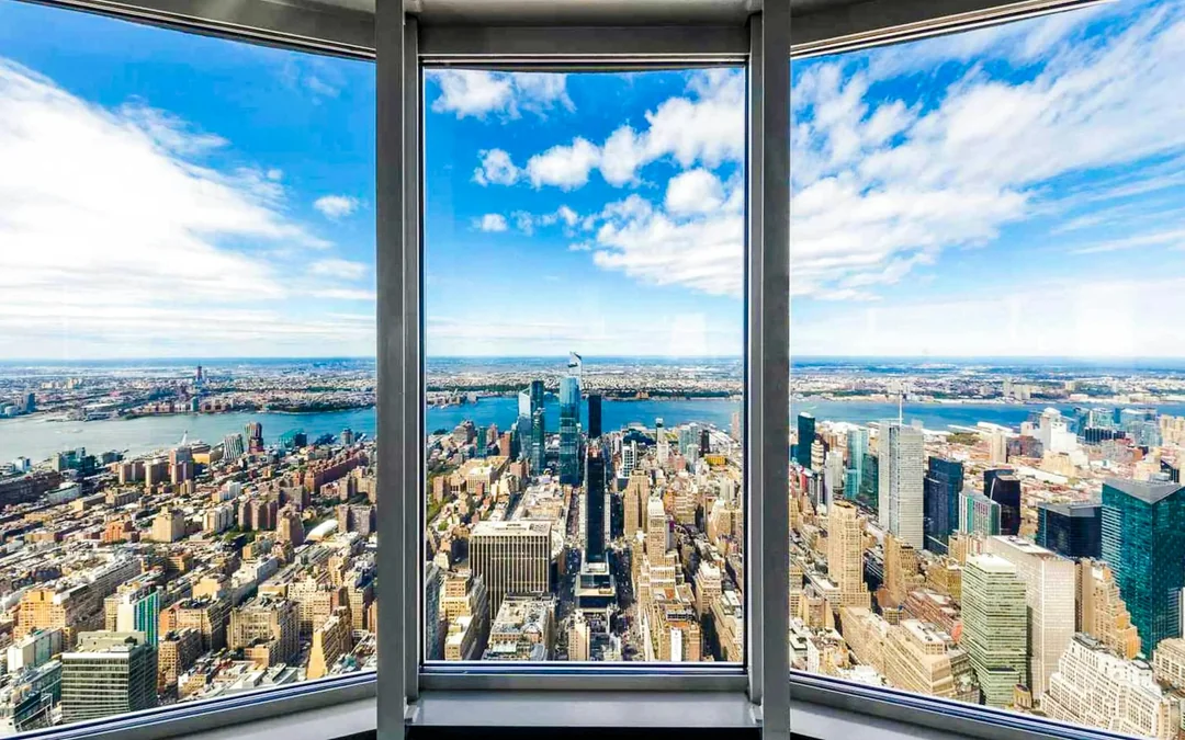 Best of NYC: Hop-on Hop-off Tour + Empire State Building Tickets + Circle Line Cruise Image 2