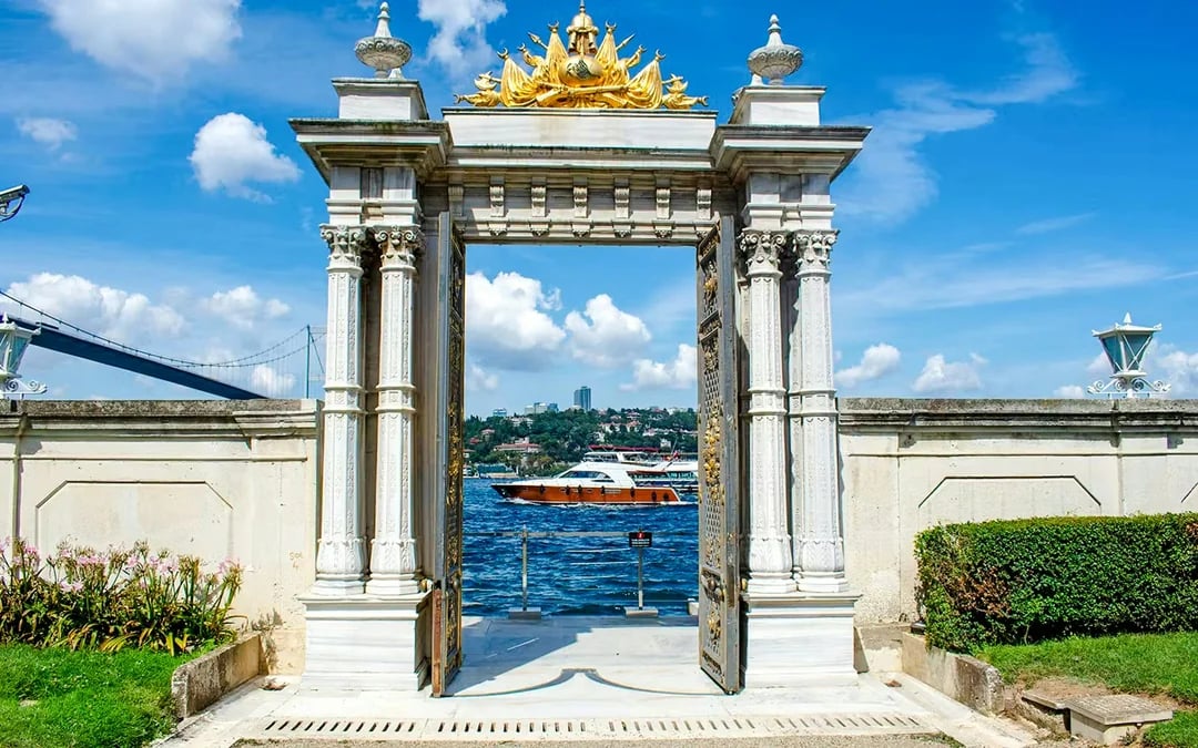 Beylerbeyi Palace Skip-the-Line Entry Ticket with Multilingual Audio Guide Image 4