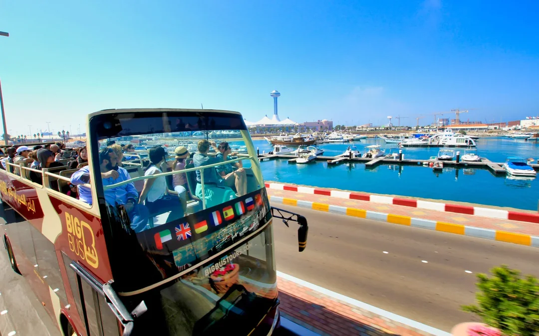 Big Bus: Abu Dhabi Hop-on Hop-off Bus Tour with Optional Louvre Museum Tickets & Presidential Palace Tour Image 3