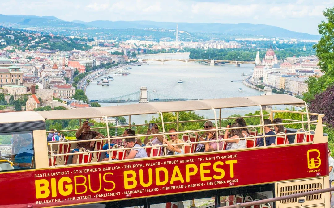 Big Bus: Budapest Hop-on Hop-off Bus Tour Image 2