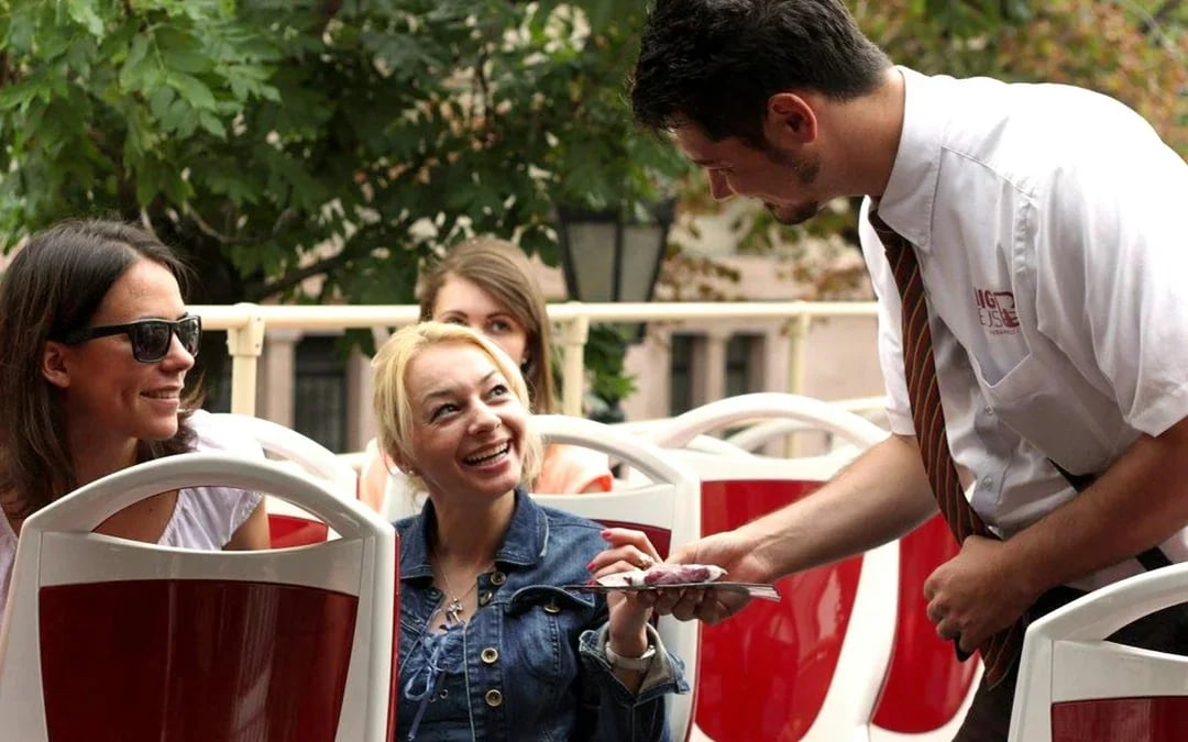 Big Bus: Budapest Hop-on Hop-off Bus Tour Image 7