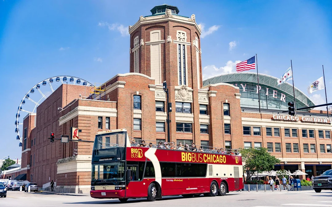 Big Bus: Chicago Hop-on Hop-off Bus Tour Image 1