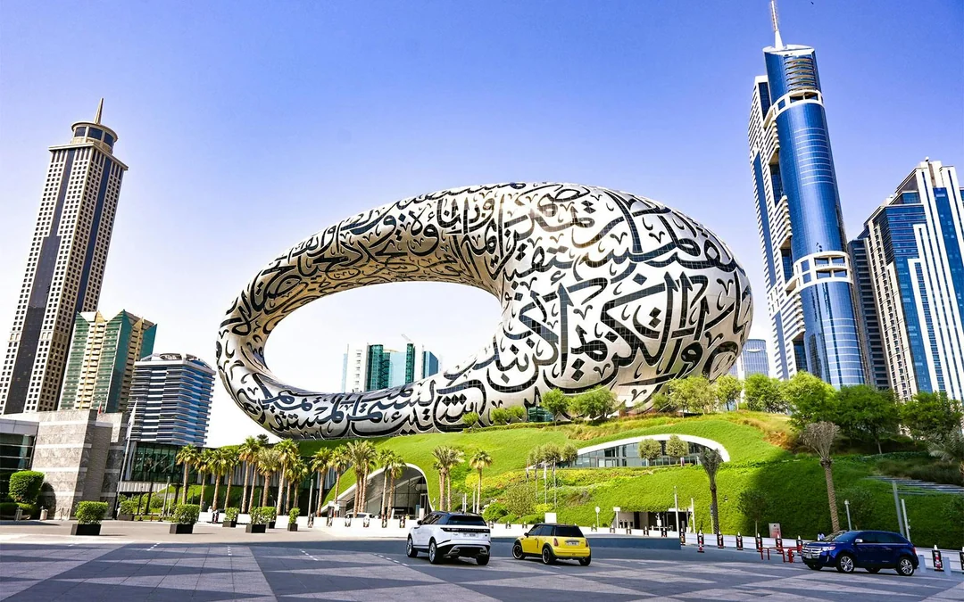 Big Bus: Dubai Hop-on Hop-off Bus Tour with Optional Dhow Creek Cruise Image 4