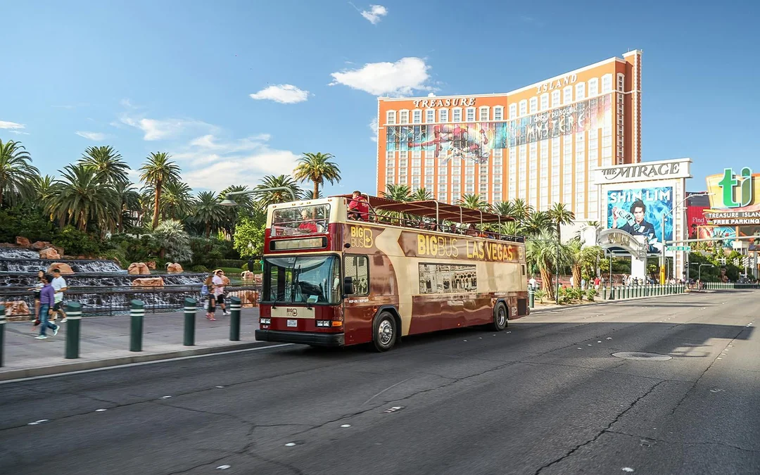 Big Bus: Las Vegas Hop-on Hop-off Bus Tour Image 1