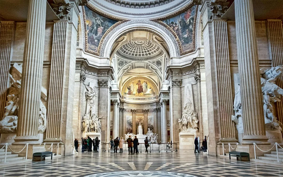 Big Bus: Paris Hop-on Hop-off Bus Tour & Pantheon Entry Tickets Image 3