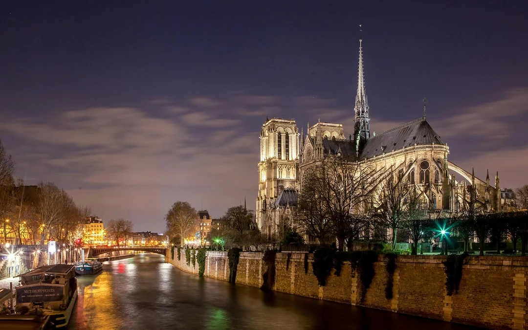 Big Bus: Paris Panoramic Night Bus Tour Image 4