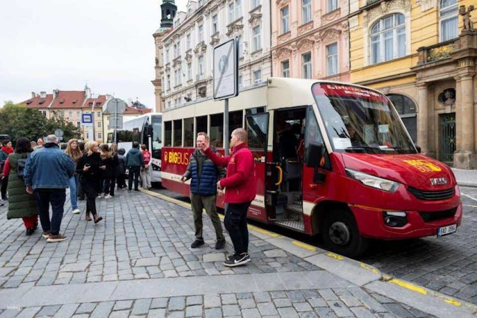 Big Bus Prague Hop-On Hop-Off Tour with Optional River Cruise