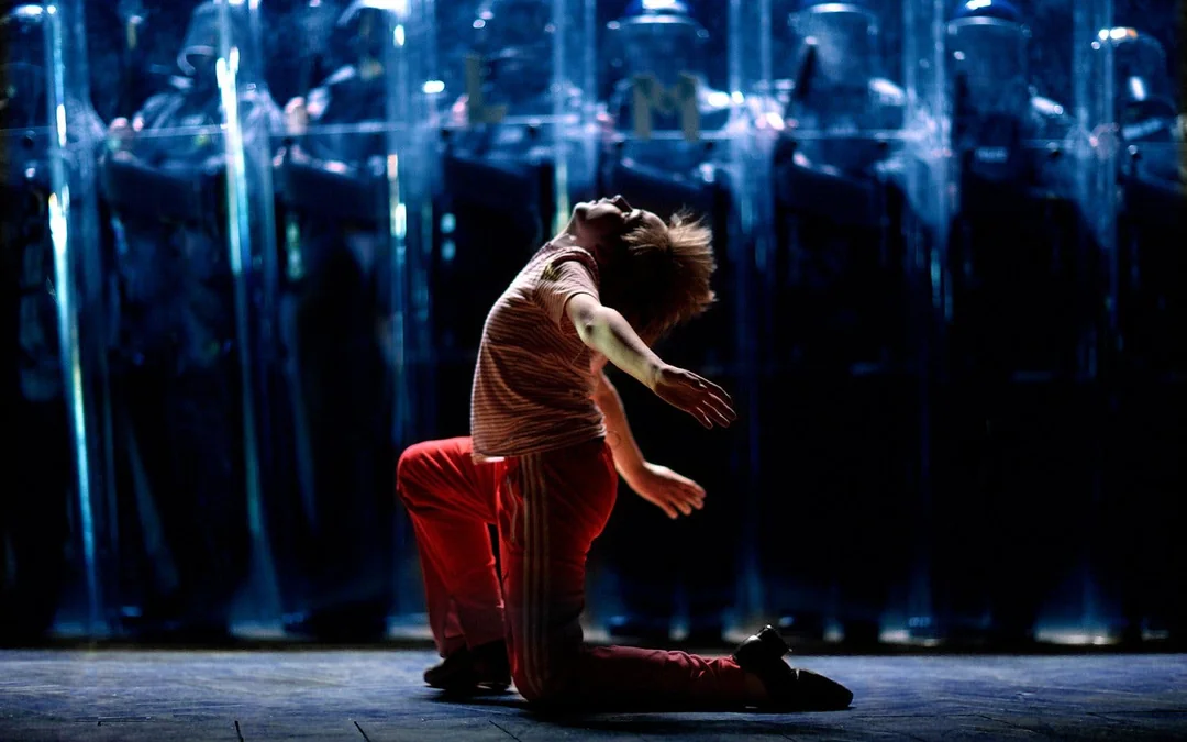 Billy Elliot The Musical Image 2