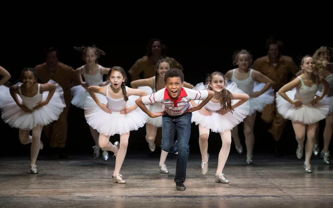 Billy Elliot The Musical Image 3
