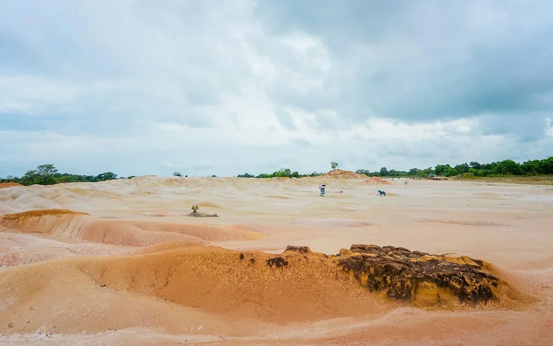 Bintan Private Day Tour: Mini Desert & Blue Lake tour with Hotel Transfers Image 9