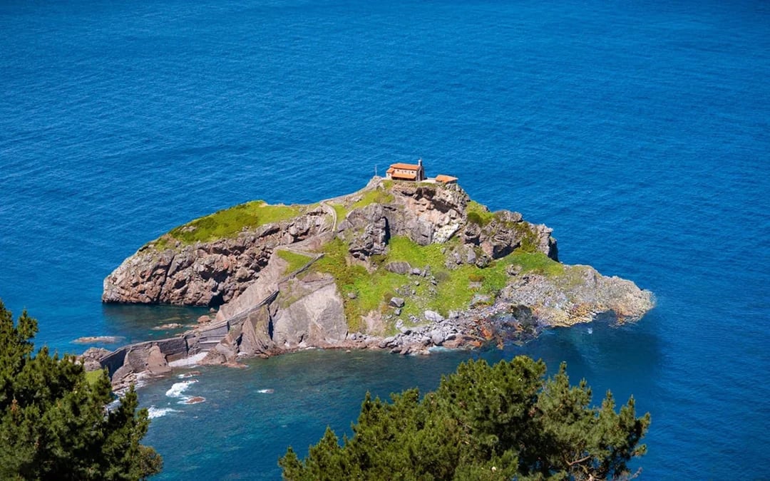 Biscay Bridge, Gaztelugatxe and Txakoli wine tasting in small group from Bilbao Image 2