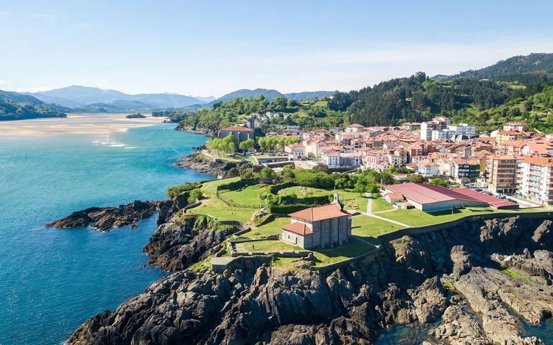 Biscay Bridge, Gaztelugatxe and Txakoli wine tasting in small group from Bilbao Image 3