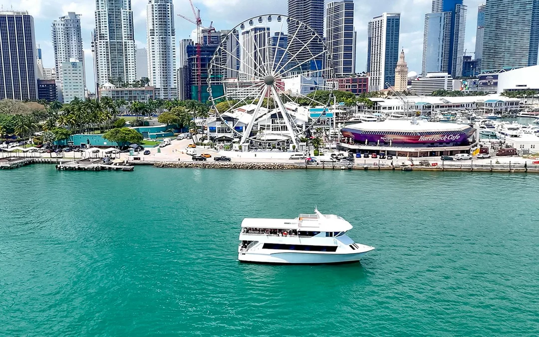 Biscayne Bay & Celebrity Homes Sightseeing Cruise Image 1