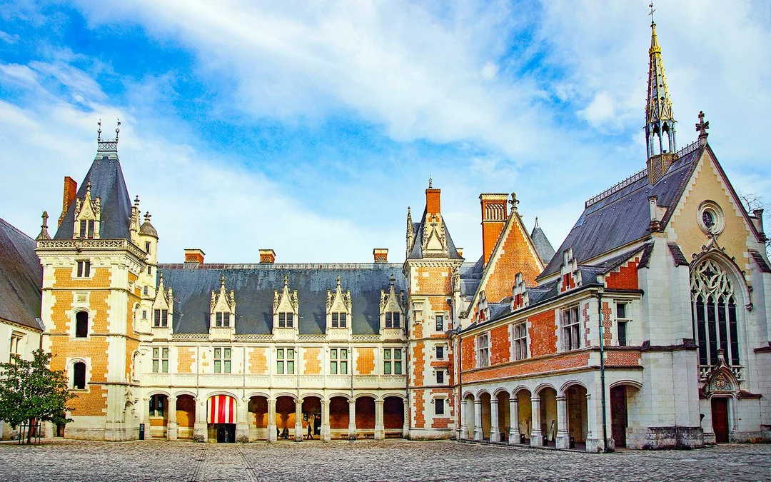 Blois Royal Castle & Gardens Tickets Image 11
