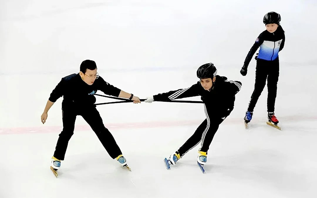 Blue Ice Snow Park Ice Skating Tickets - Pavilion Bukit Jalil Image 6