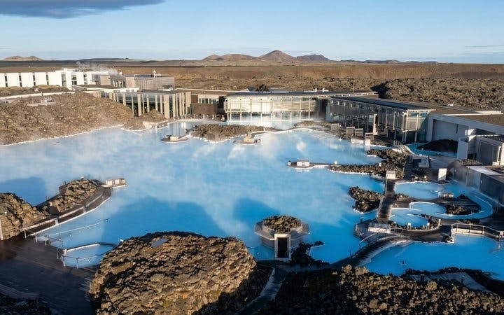 Blue Lagoon Iceland Admission Ticket with Spa Facilities, Towel, and Mud Masks Image 3