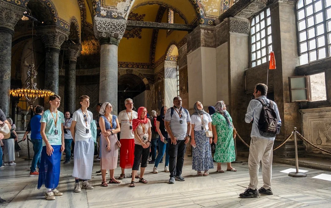 Blue Mosque + Hagia Sophia Small-Group Guided Tour with Entry Tickets Image 4