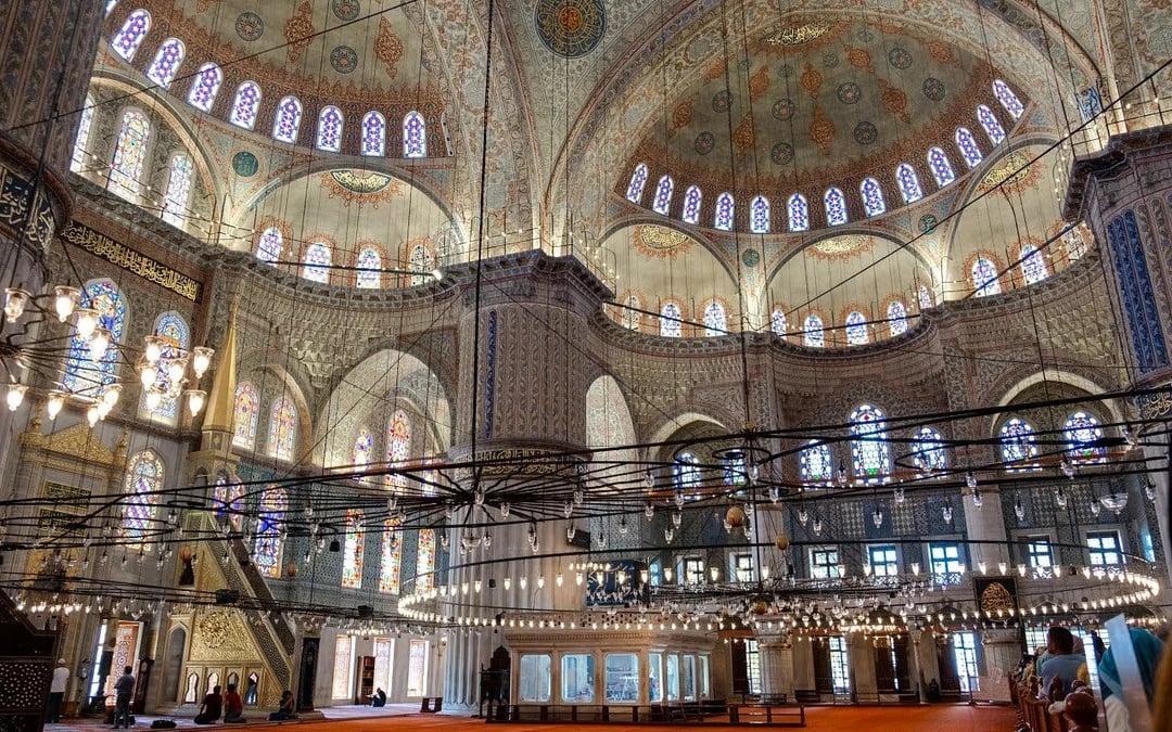 Blue Mosque + Hagia Sophia Small-Group Guided Tour with Entry Tickets Image 7