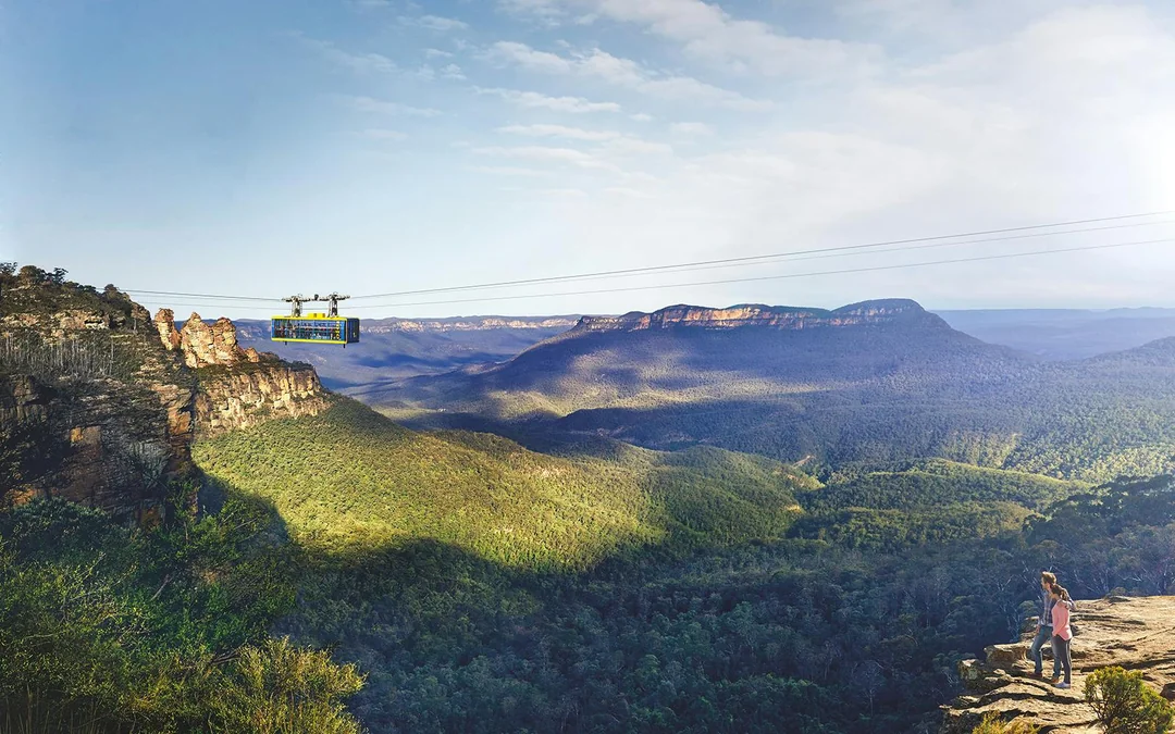 Blue Mountains Beat-the-Crowd Tour: Scenic World, Sydney Zoo & Harbour Ferry Return Image 2