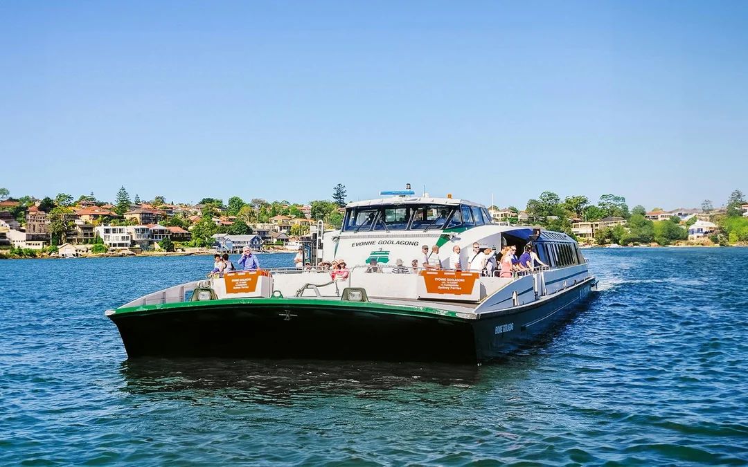 Blue Mountains Beat-the-Crowd Tour: Scenic World, Sydney Zoo & Harbour Ferry Return Image 5