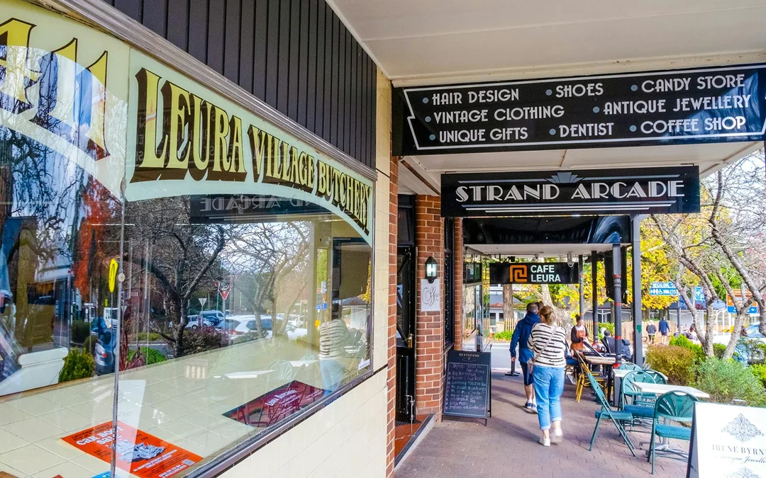 Blue Mountains Cultural Adventure: Wentworth Falls Bushwalks and Aboriginal Sites Image 5