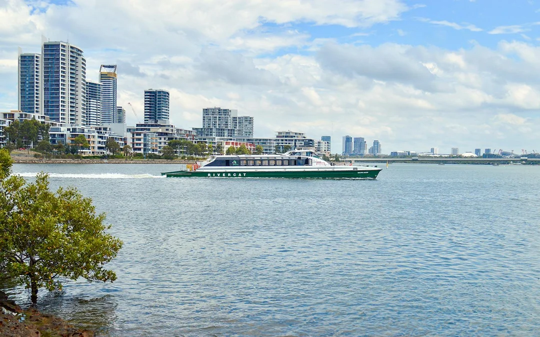 Blue Mountains Tour: Scenic World, Featherdale Wildlife Park & Harbour Ferry Return Image 4