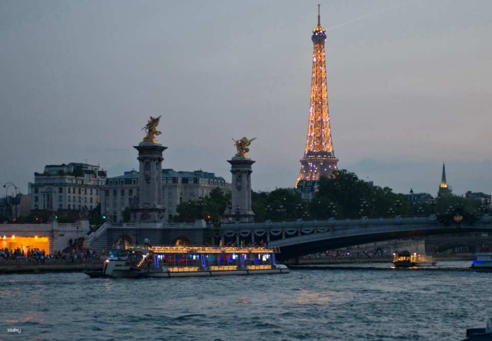 Seine River Bateaux Parisiens Cruise | France