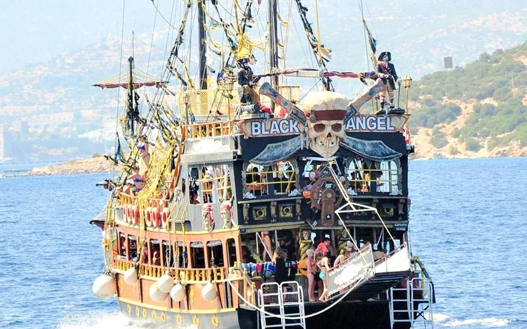 Bodrum Pirate Boat Cruise with BBQ Lunch and Hotel Transfer Image 9