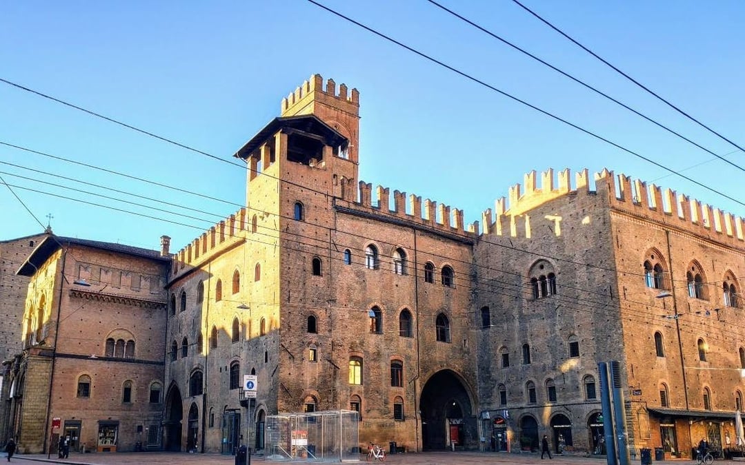 Bologna Self-Guided Murder Mystery City Exploration Game Image 2