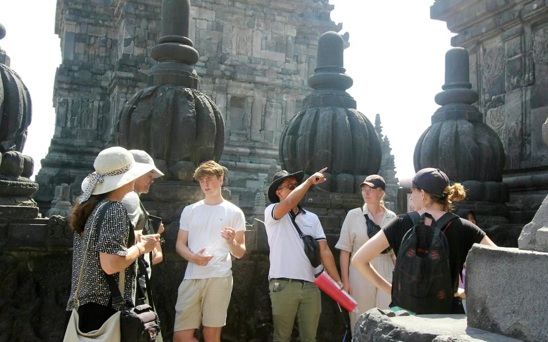 Borobudur Temple Tours Image 5