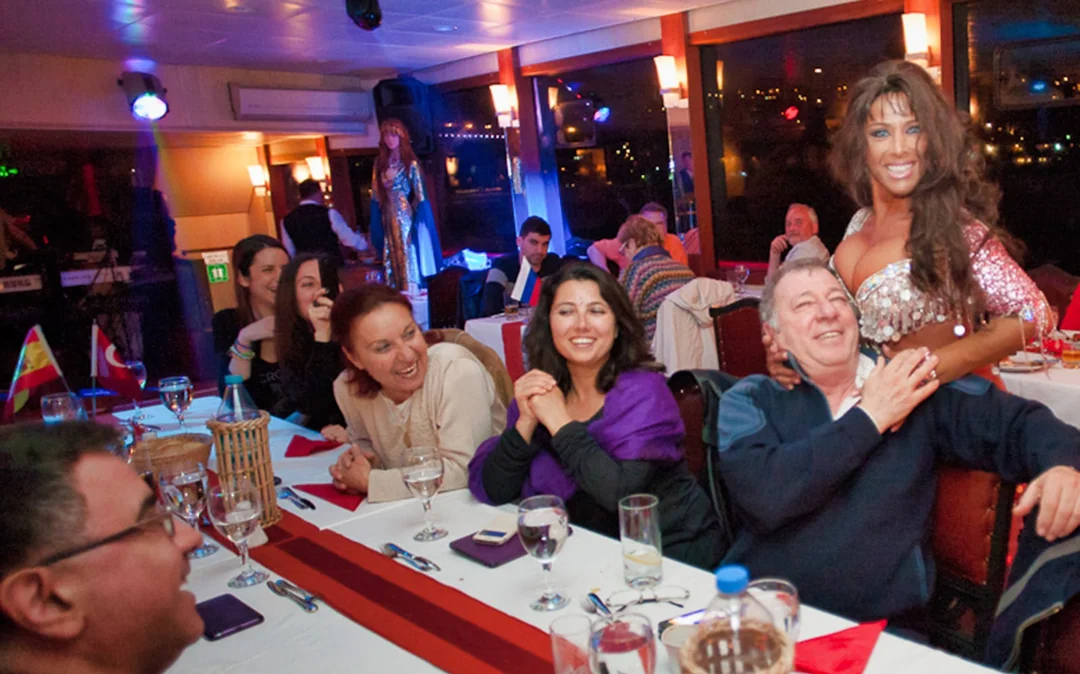 Bosphorus 3-Course Dinner Cruise with Live Entertainment & DJ Image 2