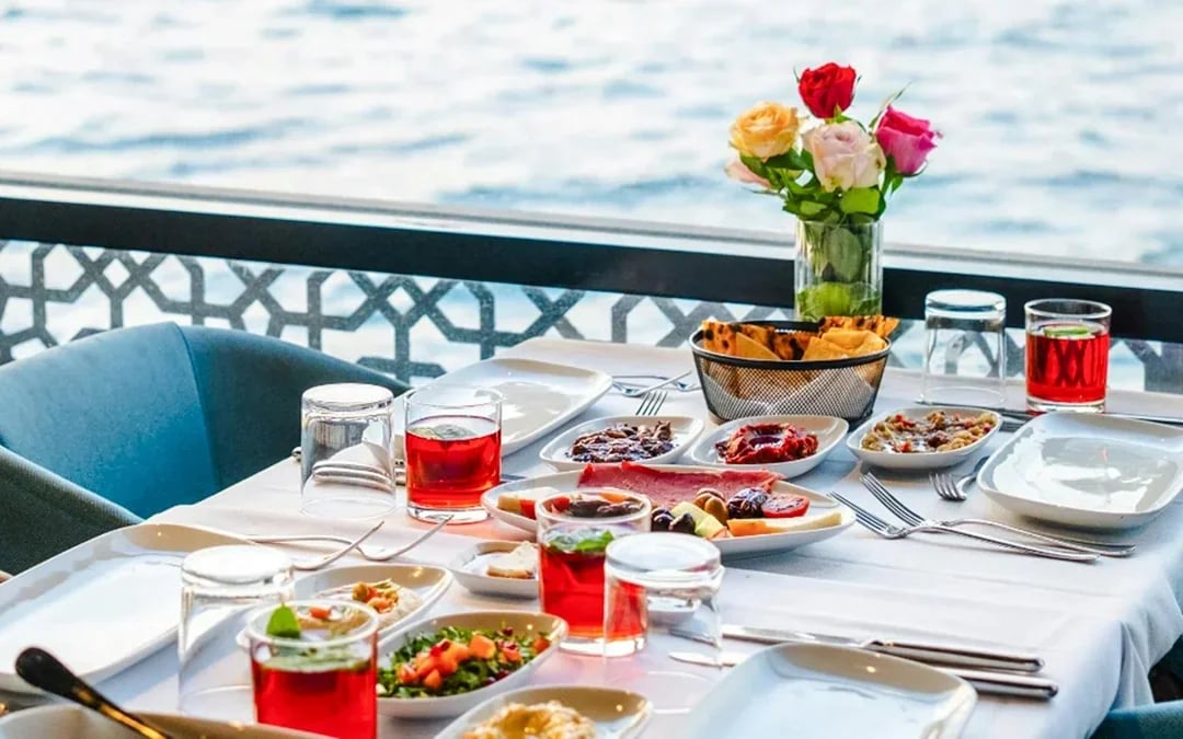 Bosphorus Cruise with Breakfast at Le Vapeur Magique Image 6