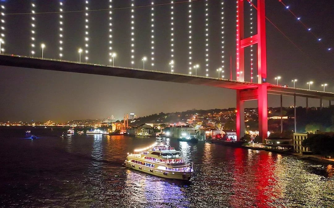 Bosphorus Dinner Cruise with Turkish Show & Private Table Image 6