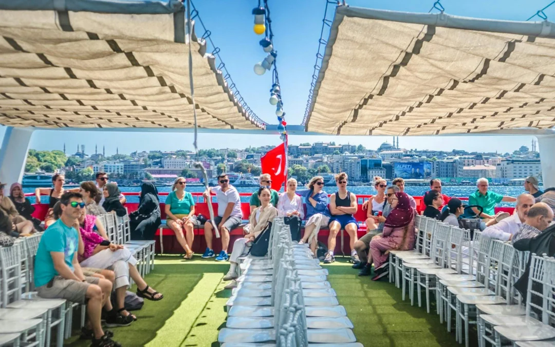 Bosphorus Essential Sightseeing Cruise Image 3