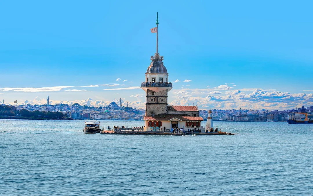 Bosphorus Essential Sightseeing Cruise Image 10