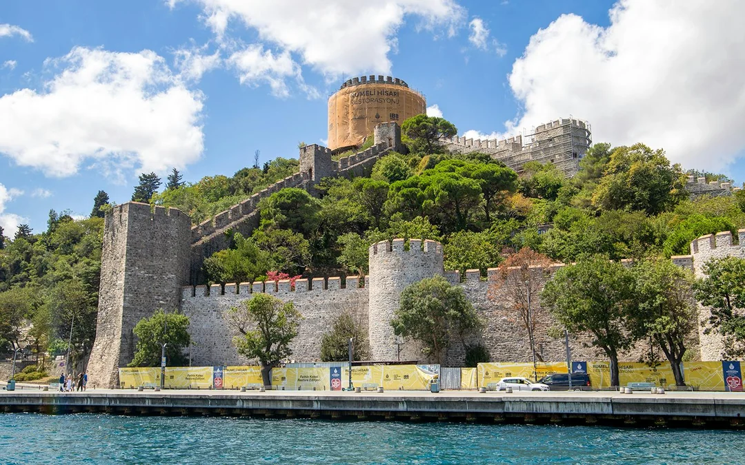 Bosphorus Sightseeing Cruise with Optional Audio Guide Image 10