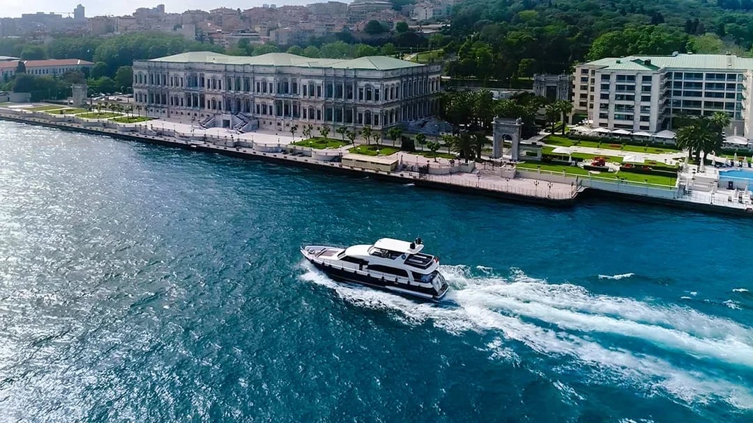 Bosphorus Yacht Sightseeing Cruise with Soft Drinks & Snacks Image 8