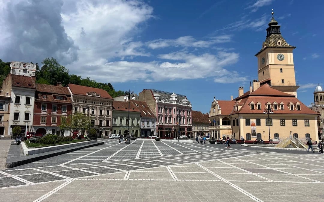 Brașov Guided Walking Tour with Local Stories Image 8