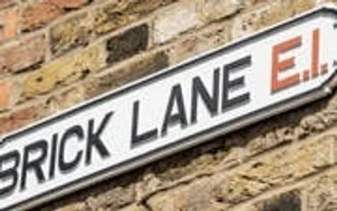 Brick Lane Guided Walking Tour: History, Street Art, and Food Markets Image 2