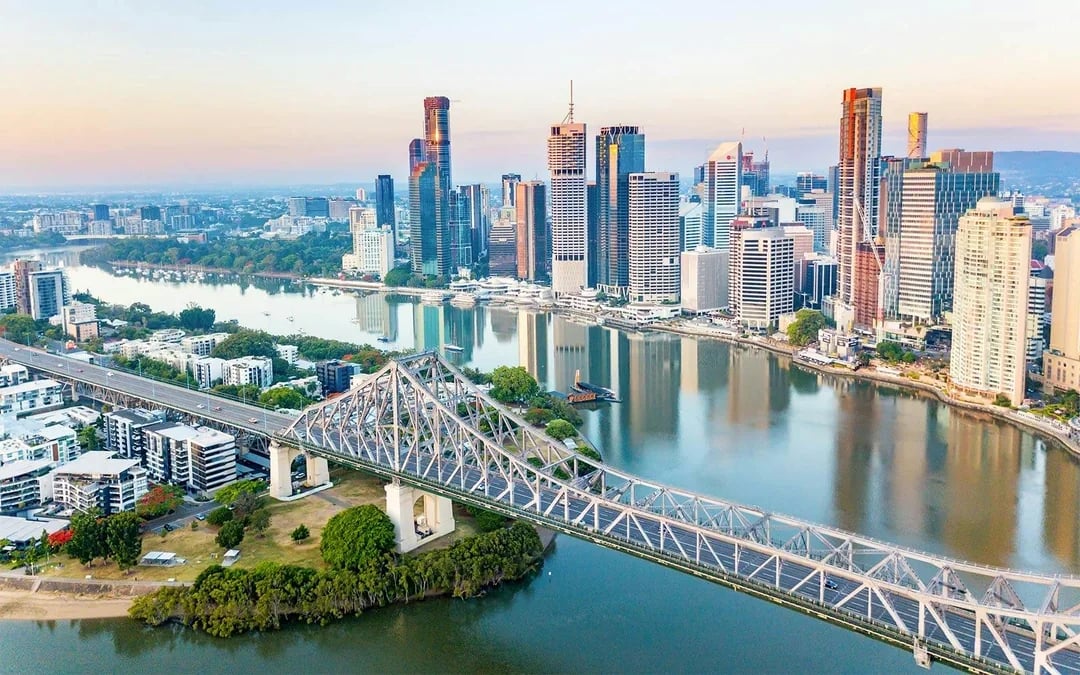 Brisbane River Sightseeing Cruise with Morning Tea & Lunch Image 3