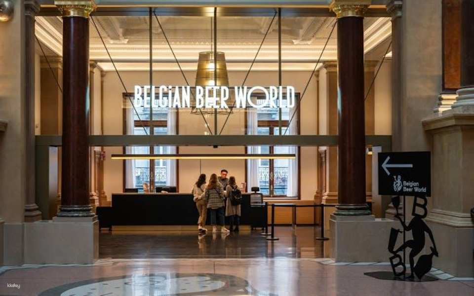 Brussels pass with hop-on ho-off tour, Atomium, Choco Story and more