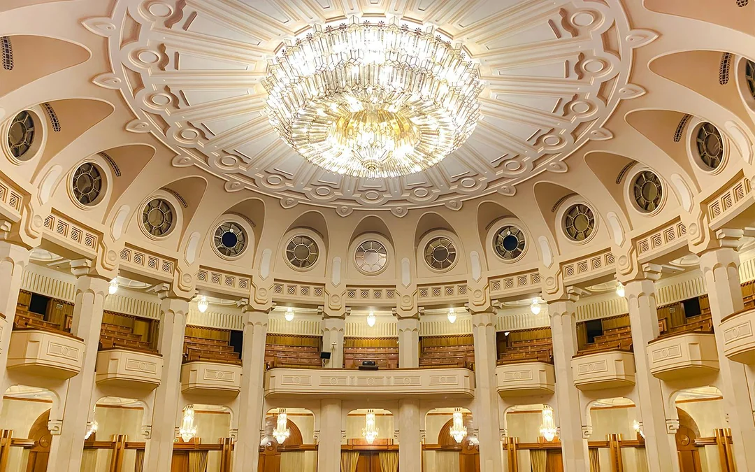 Bucharest: Private Palace of Parliament & Ceaușescu Mansion Guided Tour Image 3