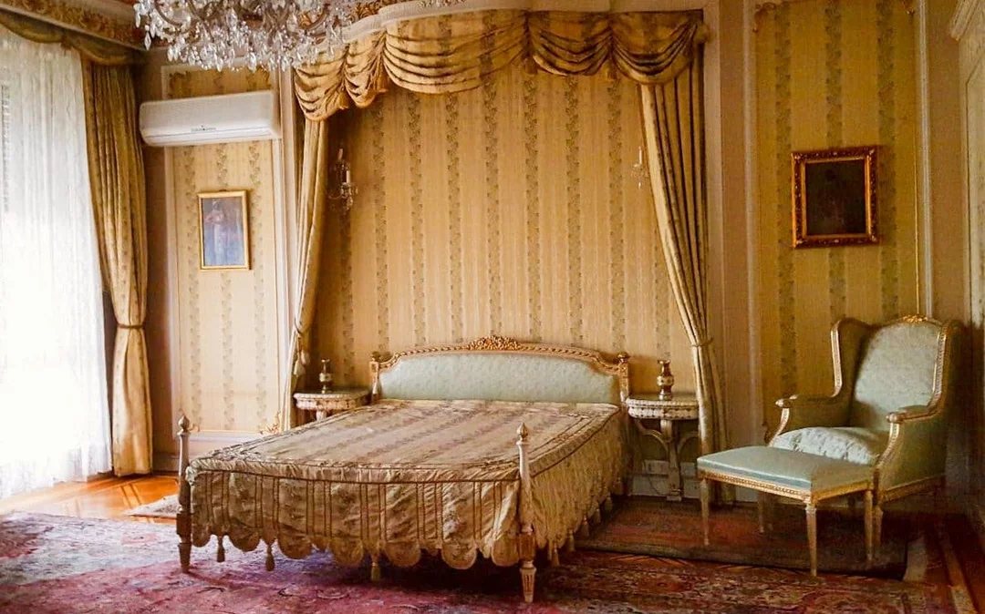 Bucharest: Private Palace of Parliament & Ceaușescu Mansion Guided Tour Image 5