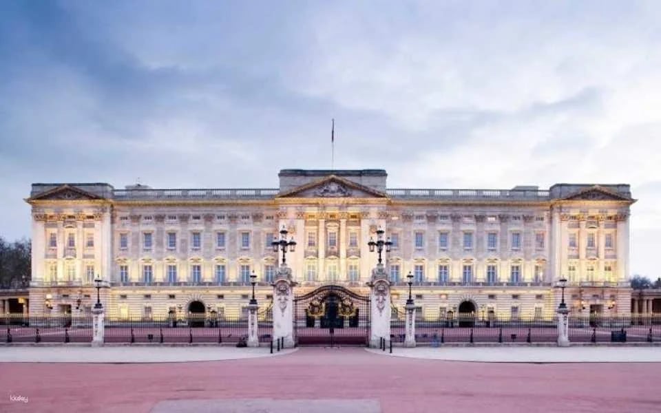 Buckingham Palace and Westminster Highlights Walking Tour